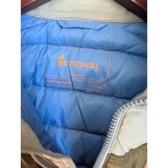 Cotopaxi Fuego Down Vest Womens 2XS Beige Pebble Stripes Lightweight Zip-Up NWT - Picture 4 of 6